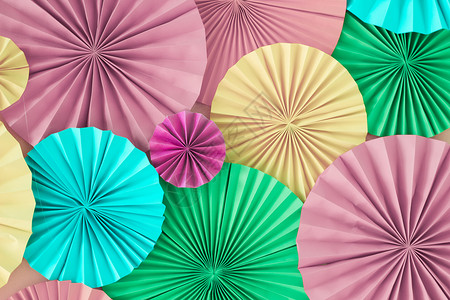 彩色的喜庆画面背景墙壁 有圆形婚礼杂色粉色紫色庆典快乐圆圈假期绿色背景图片