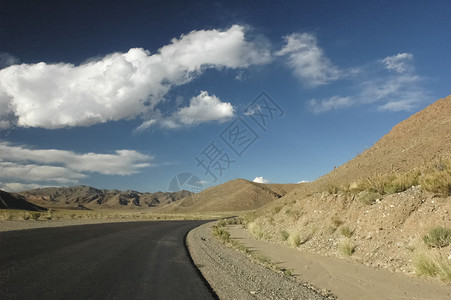 什么也没有阿根廷山区无尽的公路 阿根廷山背景