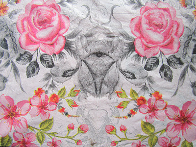 两朵粉红玫瑰粉色礼物餐巾纸背景图片