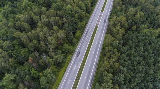 卡托维兹索斯诺维茨波兰的繁忙路景路口沥青直升飞机交通天空圆圈小路运输城市汽车背景