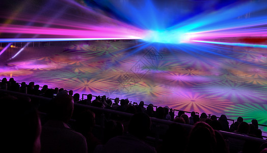 舞字表演前的观众们声音舞台青年礼堂相机照片观众音乐冰块照明背景