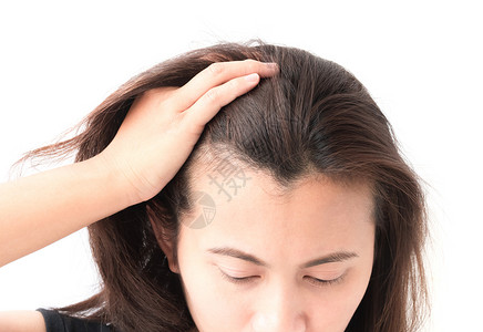 而无需担心妇女因保健洗发水和beau而严重理发问题头发医疗头皮损失治疗发型移植女性梳子秃头背景