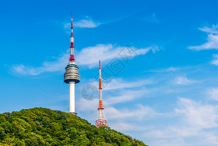 韩国南韩首尔的南山塔城市地标天际天空景观旅行背景图片