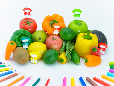 带蔬菜和水果的Origami忍者彩色辣椒折纸乐趣草图孩子食物柠檬蓝色铅笔背景图片