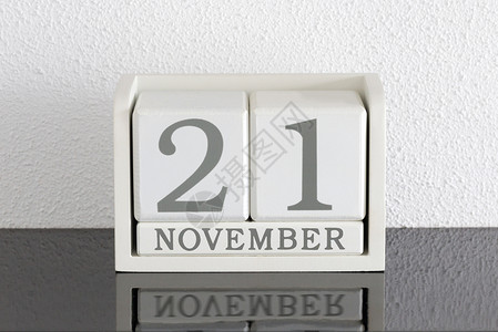 11月日历11月21日和11月目前白区块日历日期派对黑色死亡假期反射节日历史白色框架会议背景