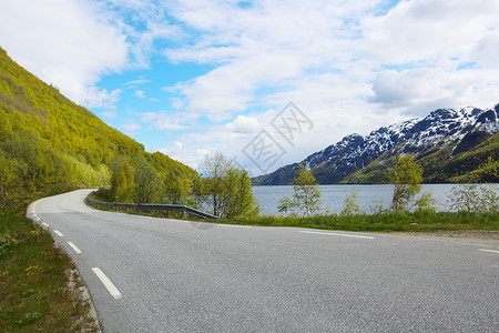 往事如风挪威光片路旅行岩石全景假期晴天乡村蓝色半岛沥青森林背景