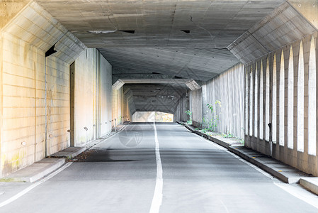 隧道 Roa车道街道运输城市车辆沥青速度交通旅行曲线图片