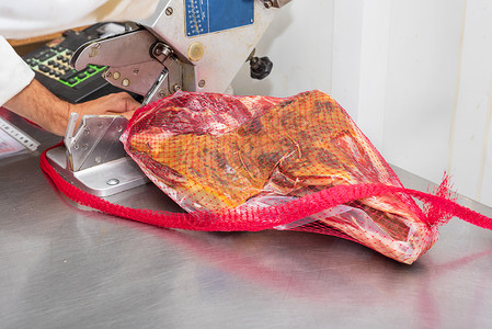 机械化分肉操作可口的高清图片
