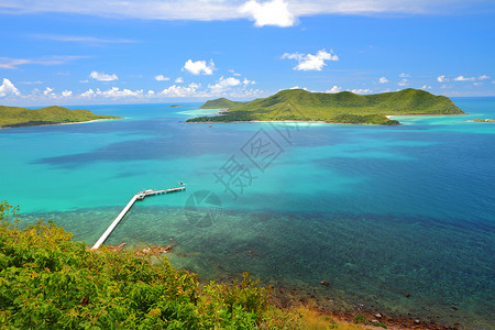 肖马乔皮尔萨马桑岛美丽的蓝色海景风景娱乐天空旅游沿海地平线悬崖岩石热带石头背景