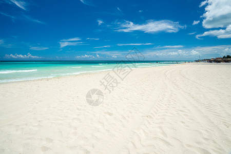 一天的瓦拉德罗惊人海滩高清图片
