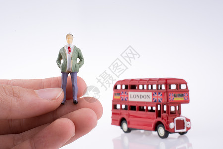 接近伦敦公共汽车的图身体旅行商业首都英语城市旅游甲板男性王国背景图片