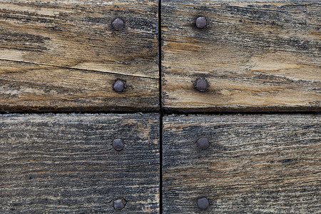 旧木 grunge 门纹理灰色木材金属栅栏背景控制板黄色材料指甲历史性背景图片