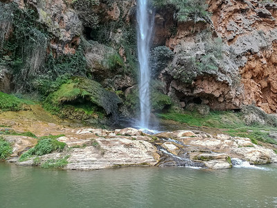 萨尔托·德拉诺维亚瀑布之景高清图片