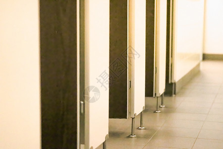 厕所性别区分男性厕所的门背景