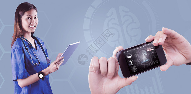使用平板电脑的亚洲护士综合图像手机手镯药品快乐展示医生屏幕界面设备电话背景图片