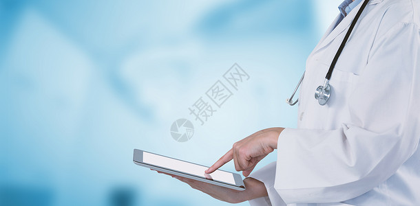 使用数字平板电脑的女医生中区综合图象触摸屏金子沟通职业职场手势专家圆圈卫生工作背景