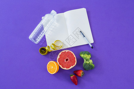 水瓶 计量胶带 各种水果 蔬菜 开书和笔柠檬紫色卫生柚子触摸屏营养养分背景保健电脑背景图片