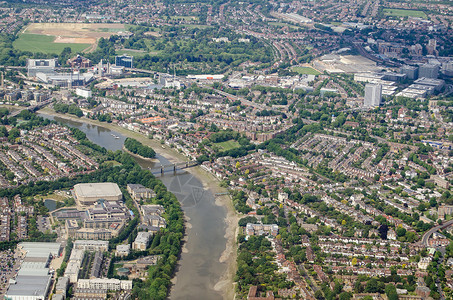 Kew的泰晤士河-空中观察高清图片