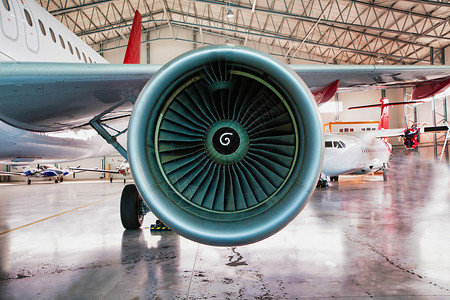 空调移机航空公司发动机高清图片