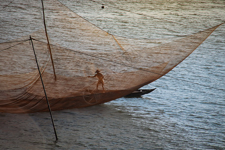 抄网传统的渔业高清图片