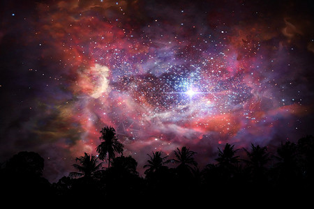 次元空间在夜云日落的天空中 闪亮的古星尘星云科学植物小说地球星星森林行星星系反射轨道背景