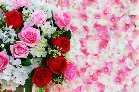 玫瑰精华在婚礼和兰花中装饰鲜花的精华礼物植物风格假期精品花店花束花园花朵纪念日背景