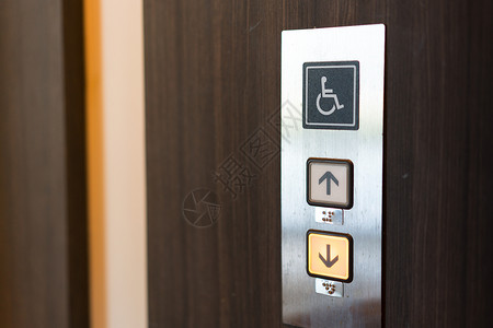 残疾人电梯残疾人在电梯中签名医疗医院自动扶梯轮椅安全设计包容性运输座位椅子背景