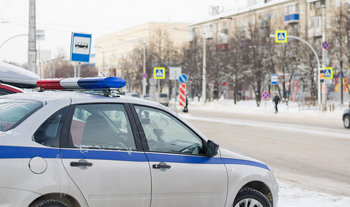 雪警察警车监视速度穿越监控季节记录事故监督城市视频背景