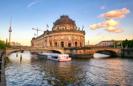 德国柏林的博德博物馆首都艺术狂欢旅游吸引力建筑学地标博物馆历史建筑背景