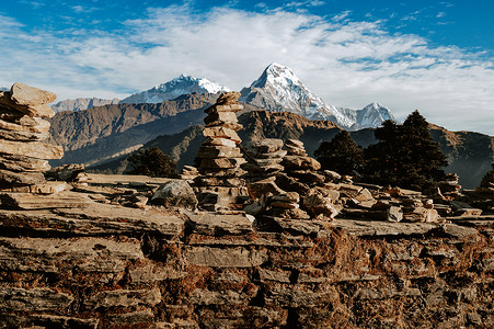 布尔戈喜马拉雅山自然高清图片