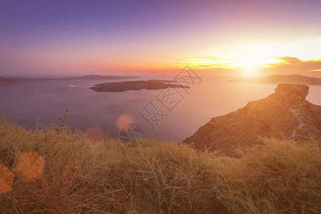 海景的日落 俯视喀路德拉和六海中的海面天空天堂旅行火山口射线岩石阳光奢华全景夕阳背景图片
