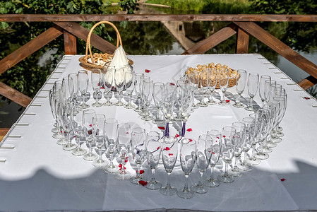 香槟桌自然浪漫高清图片