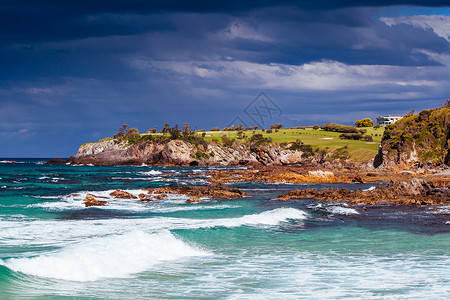 进口大众高尔夫澳大利亚新南威尔士州温室海景岩石风暴蓝色波浪进口假期海滩冲浪背景