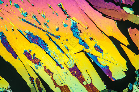 微skope 100x下两极光线下的尿晶体科学氮肥代谢水晶宏观辉光红色蓝色黄色绿色背景图片