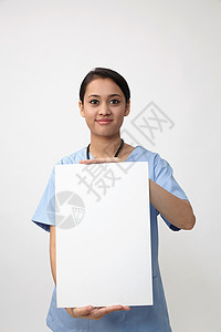 感恩护士海报持有标牌的护士护士女孩白色指示牌药品广告牌木板女士助手横幅空白背景