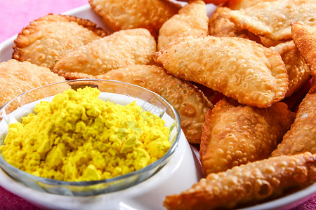 卡亚拉尔传统的食用高清图片