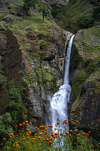 土地瀑布尼泊尔Annapurna巡回巡回特雷克途中的瀑布植物自然界森林环境力量岩石物体运动土地背景