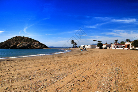 西班牙南部穆尔西亚市马扎龙巴伊亚海滩假期保护天堂岩石寂寞冒险火山荒野金子海岸线背景图片