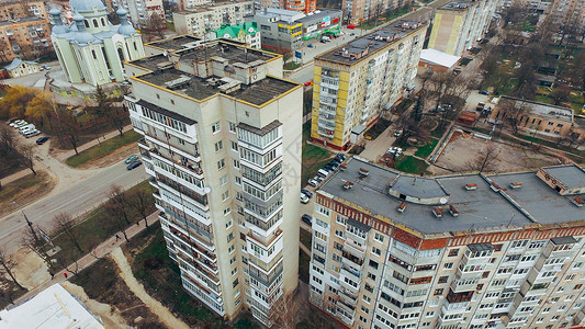 捷尔诺波尔从鸟眼看城市的空中景象 乌克兰Ternopil房屋广告牌住房广告路口运输汽车交通鸟瞰图建筑学背景