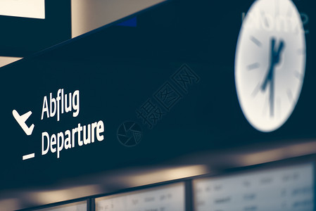 全新启程机场的黑启程标志展示运输飞机场木板旅游联盟白色旅行控制板航班背景