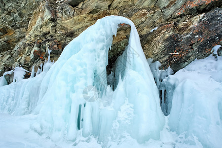 卡勒西冷冻冰块在比卡勒上 破碎的冰块水晶蓝晶玻璃地平线天空气候旅游太阳天气洞穴背景