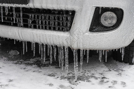 被黑的车下雪的环境重的高清图片