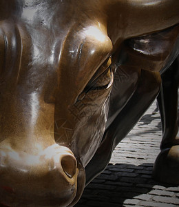 NYSE 华尔街公牛雕像背景图片