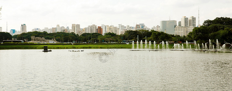 保罗惊人巴西圣保罗市风景的伊比拉普佩埃拉公园全景横幅背景