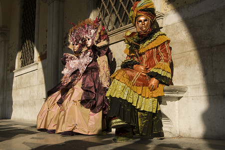 威尼斯狂欢节的面具戏服蒙面歌剧派对狂欢背景图片