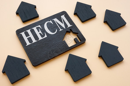 黑板上的房屋产权转换抵押HEMM标志银行业兴趣投资公寓房子贷款金融房地产财产商业背景