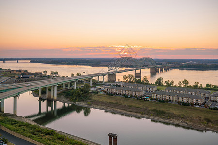 孟菲斯波普密西西比河上日落公路天空运输娱乐夕阳公园太阳背景