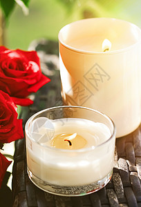 收集点蜡烛作为豪华温泉背景和浴室家装饰 有机芳香蜡烛 用于芳香疗法和放松气氛 美丽与健康风格平衡收藏治疗玫瑰花园大理石香味冥想椰背景图片