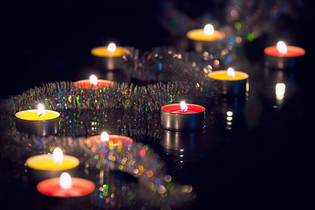 圣诞节蜡烛关上烧伤气氛红色假期背景图片
