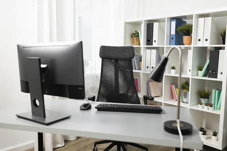 带电脑椅的前视图办公桌 高品质美丽的照片概念高清图片